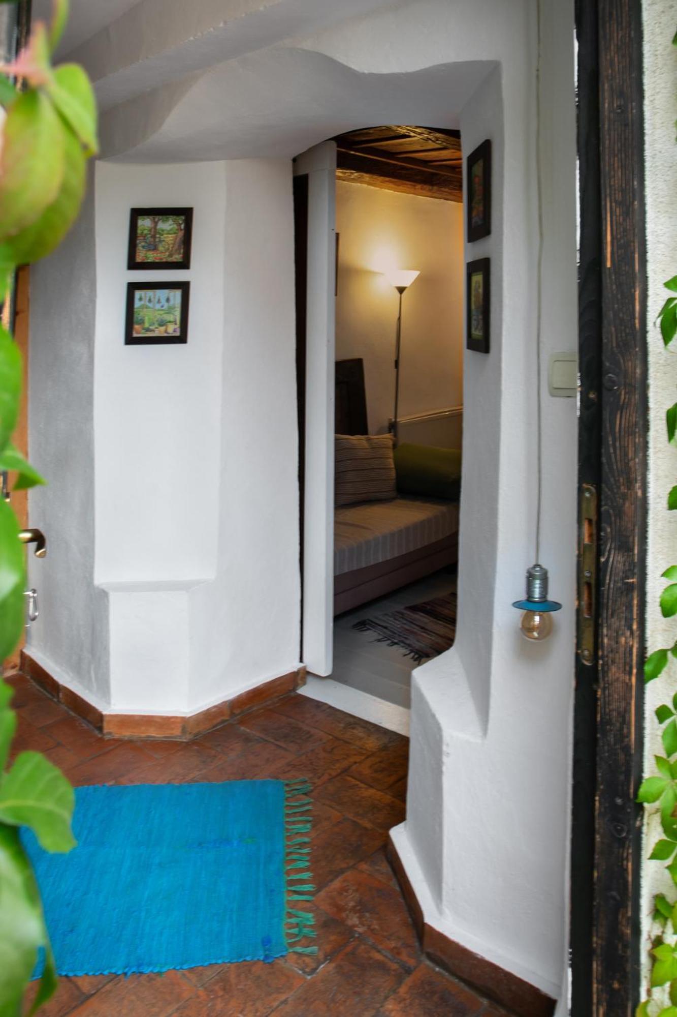 Bike House - 250-Year-Old Restored House In A Quiet Area ブラショフ エクステリア 写真