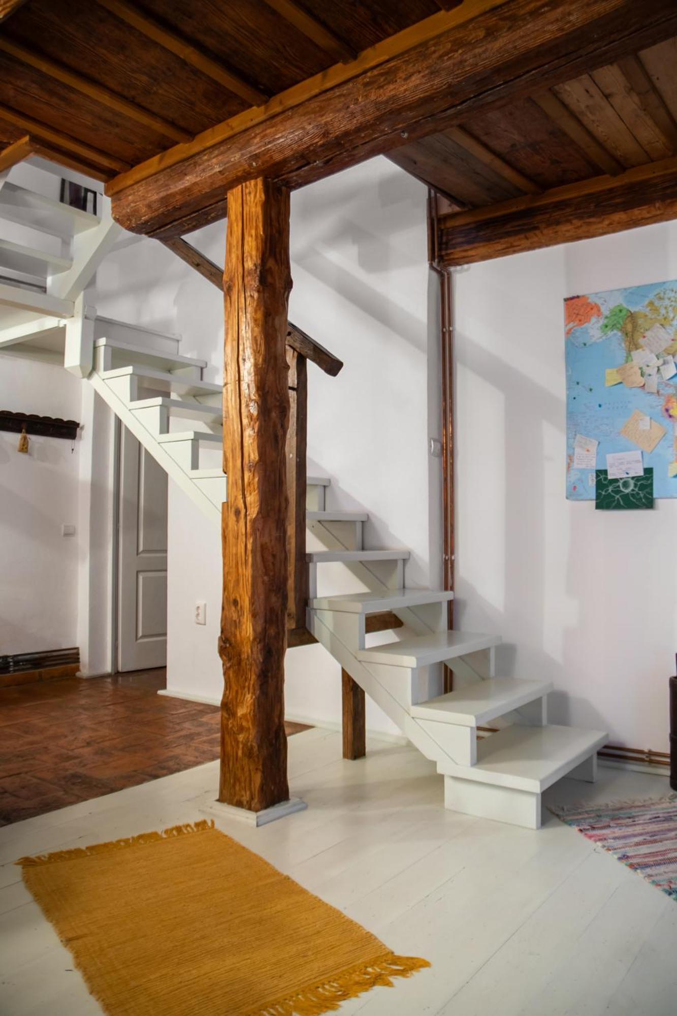 Bike House - 250-Year-Old Restored House In A Quiet Area ブラショフ エクステリア 写真