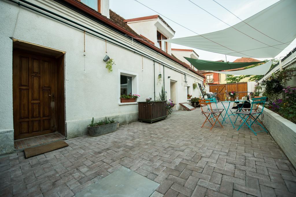 Bike House - 250-Year-Old Restored House In A Quiet Area ブラショフ エクステリア 写真
