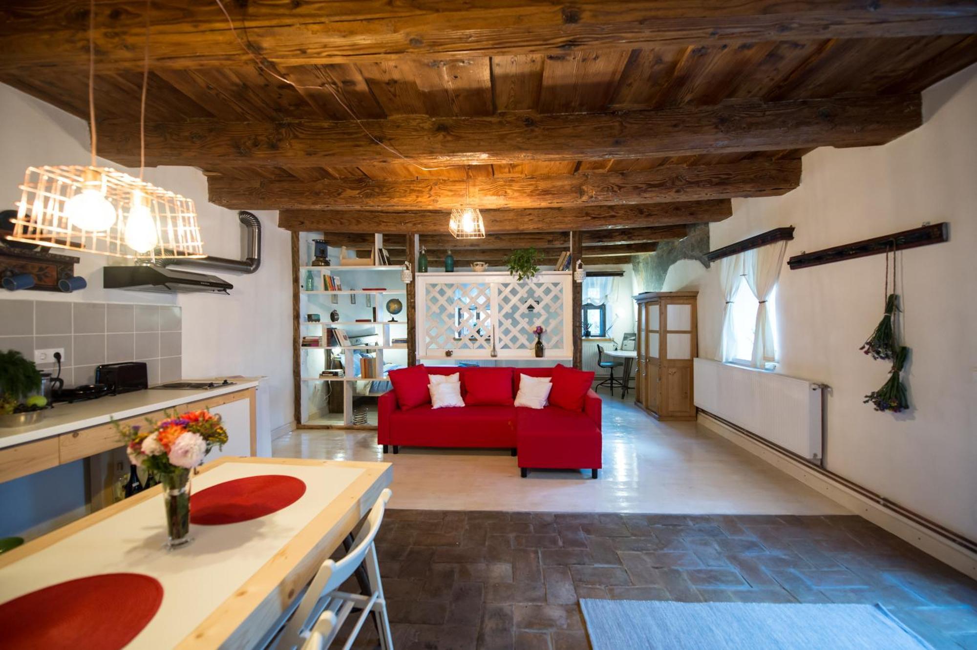 Bike House - 250-Year-Old Restored House In A Quiet Area ブラショフ エクステリア 写真
