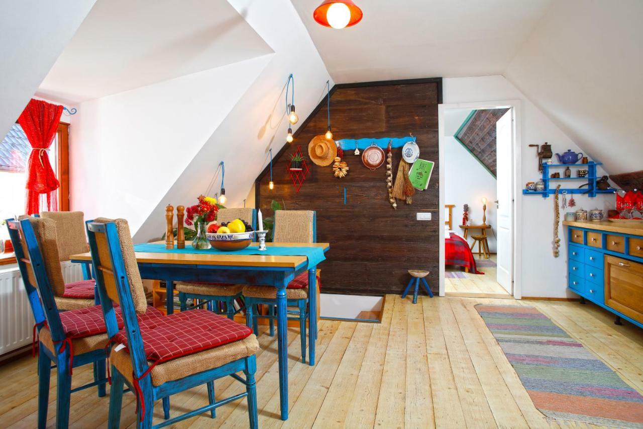 Bike House - 250-Year-Old Restored House In A Quiet Area ブラショフ エクステリア 写真